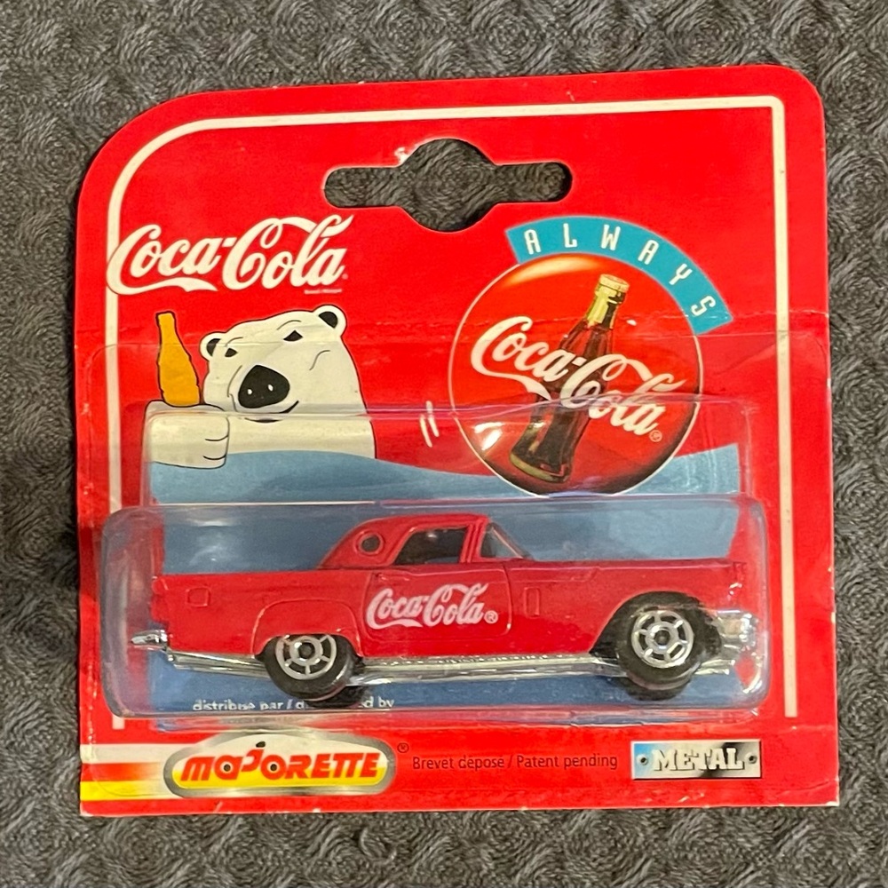 Coca-Cola unopened Thunderbird